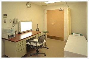 東大泉病院　診察室