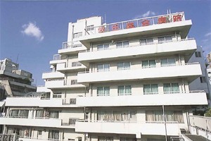 牧田総合病院　外観2