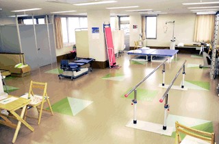 足立鹿浜病院　リハビリ室