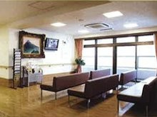 慈誠会記念病院　待合室
