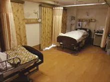 慈誠会記念病院　病室2