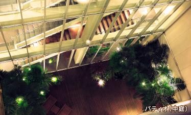 くじらホスピタル　中庭