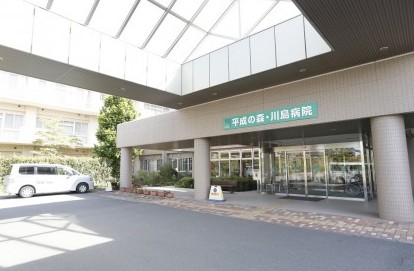 平成の森・川島病院　外観_廊下