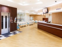 埼友草加病院　待合室