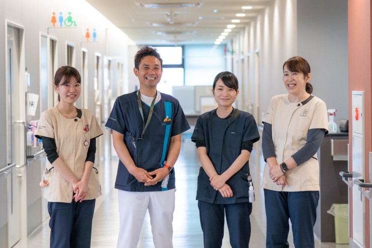 こうのす共生病院　スタッフ集合2