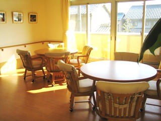 井上内科クリニック　談話室