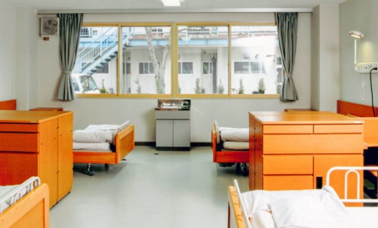 介護老人保健施設　サンホーム　療養室