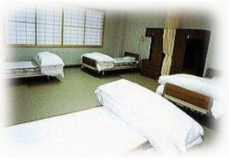 介護老人保健施設さわなり苑　多床室