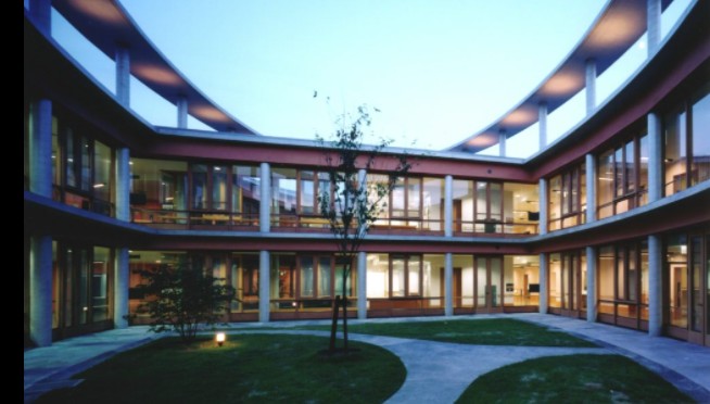 介護老人保健施設恵愛ホーム　外観2