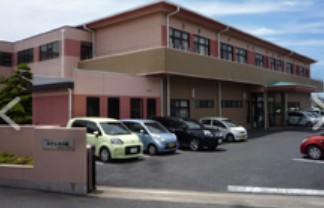 特別養護老人ホーム　やすらぎの園　外観