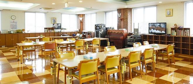 介護老人保健施設　青雲荘　食堂