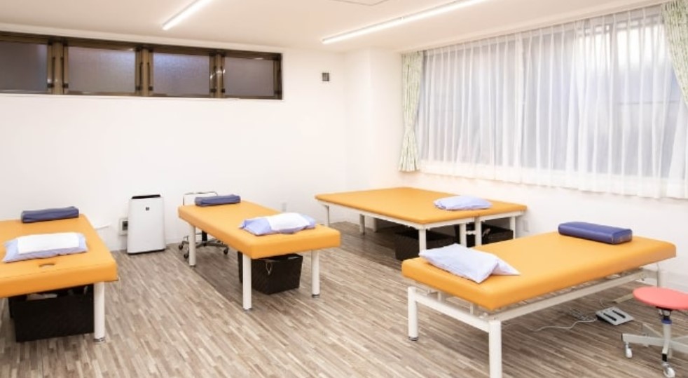 スクショ　リハビリ室　ゆうファミリアクリニック