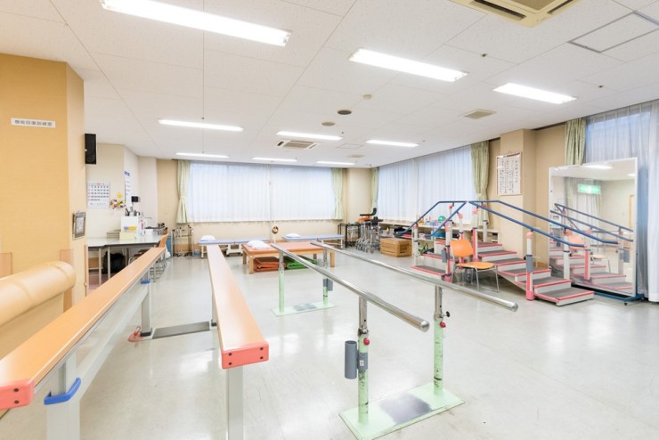 介護老人保健施設　創春館　リハビリ室