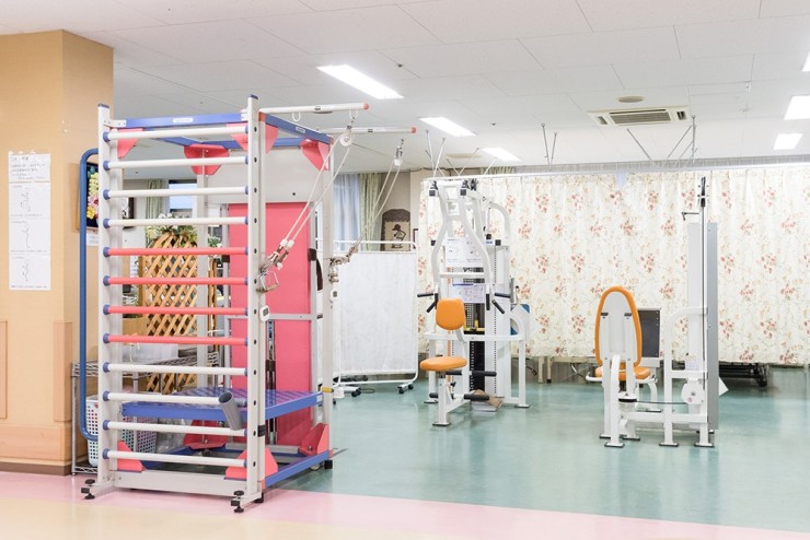 介護老人保健施設　創春館　リハビリ室2