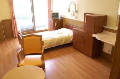 介護老人保健施設　上福岡リハケアセンター　個室