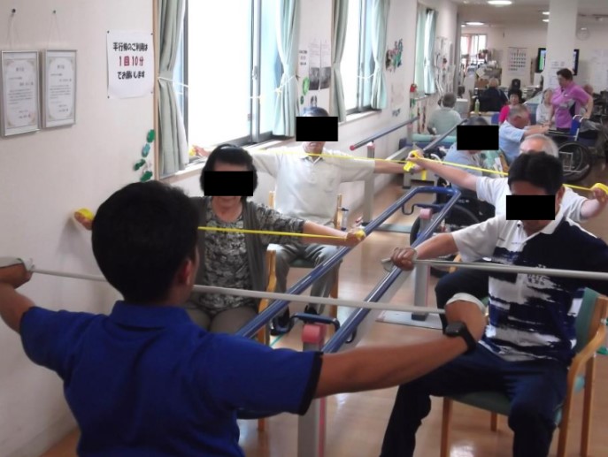 青木医院　集団リハ②