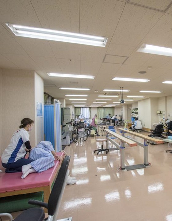 白金整形外科病院　リハ室