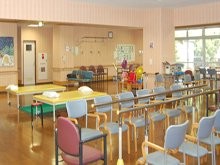 介護老人保健施設　船橋うぐいす園　内観