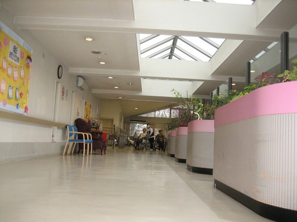 介護老人保健施設　東京ばんなん白光園　内観　