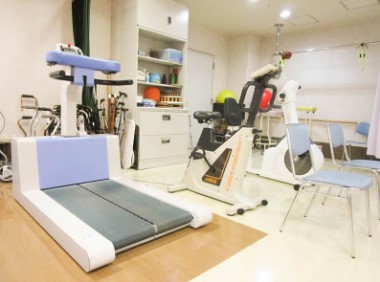 介護老人保健施設 聖の郷リハビリ機械
