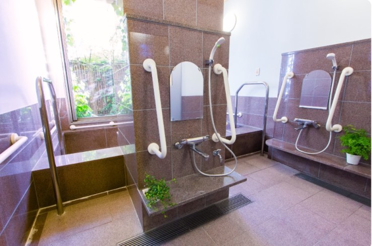 介護付有料老人ホームナーシングホームオリーブの郷　浴室