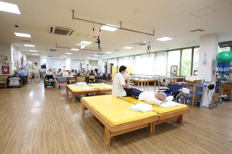 介護老人保健施設　ポタラの森　リハビリ室