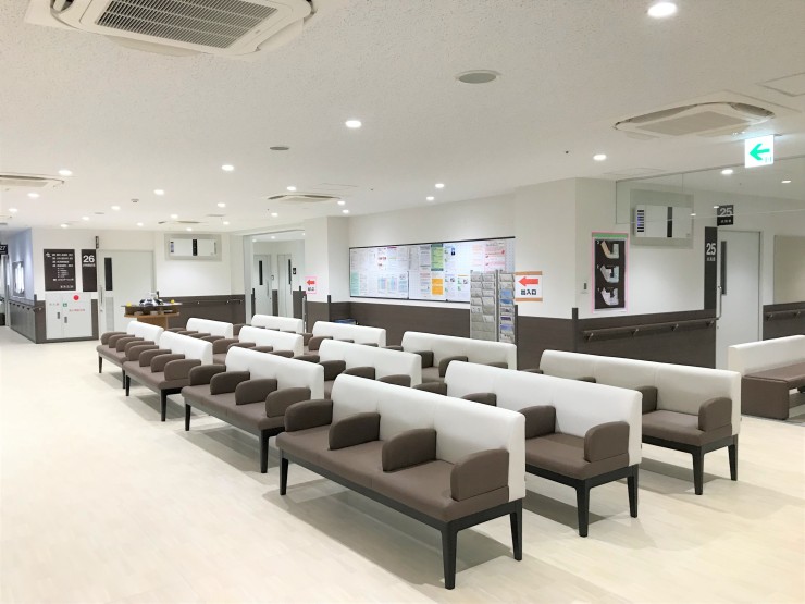 北須磨病院　院内の様子（待合）