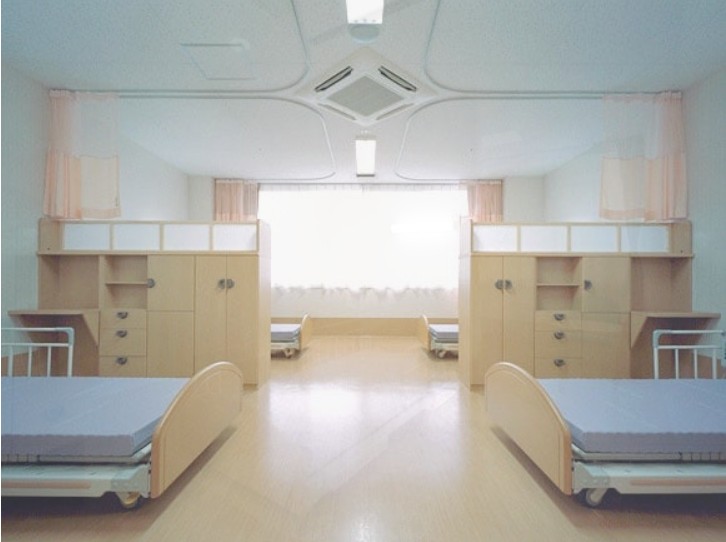 介護老人保健施設　グリーンアルス伊丹　4人部屋