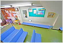 桂クリニック　待合室