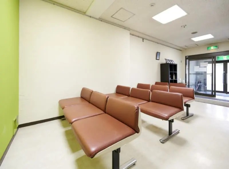 中野整形外科　待合室