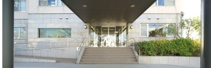 摂津老健ひかり　玄関