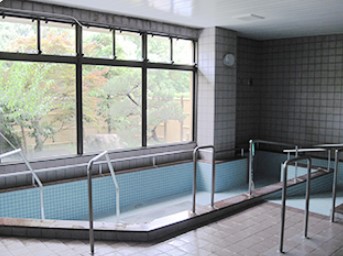 介護老人保健施設ハッピーランド　浴場