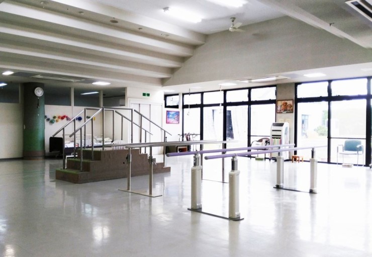 介護老人保健施設　明寿苑　リハビリ室