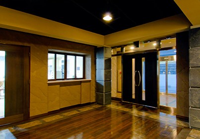 金隈老人保健施設　フラワーハウス博多　玄関