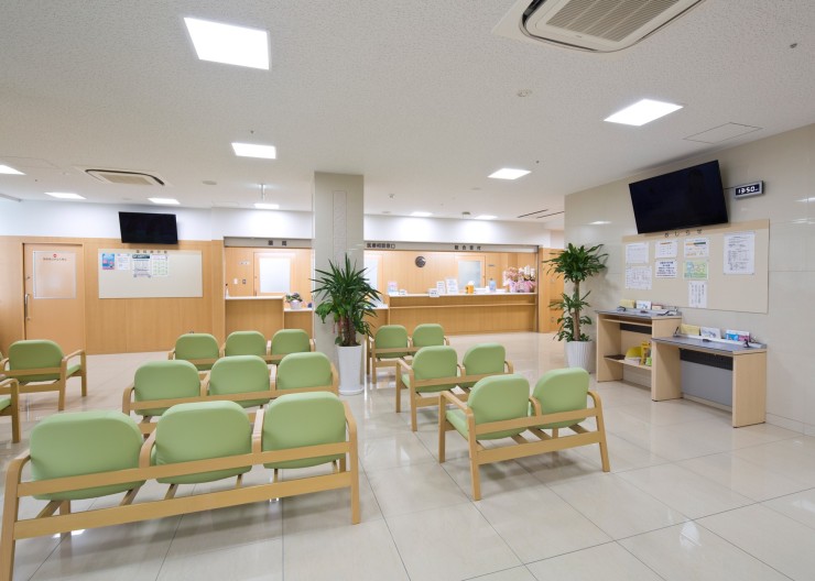 西岡病院　待合