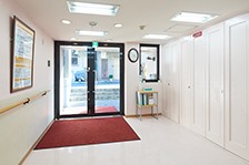 スーパーコート東住吉1号館　玄関