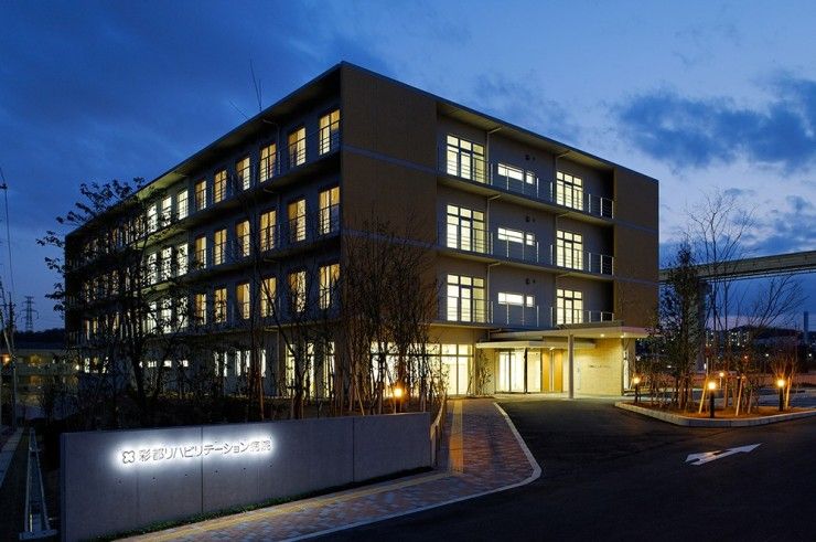 彩都リハビリテーション病院　外観③