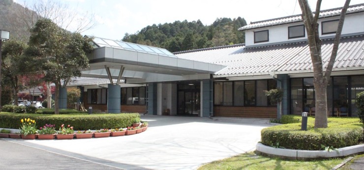 岩国市錦介護老人保健施設　あさぎりの郷　外観