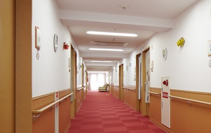 スーパーコート堺白鷺　廊下