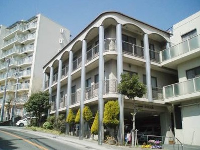 介護老人保健施設　コスモス苑　外観