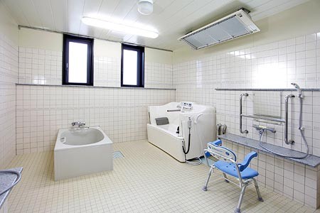 特別養護老人ホームもくれん　お風呂（個浴・ストレッチャー）