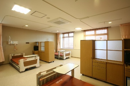 青木中央クリニック　4階病室