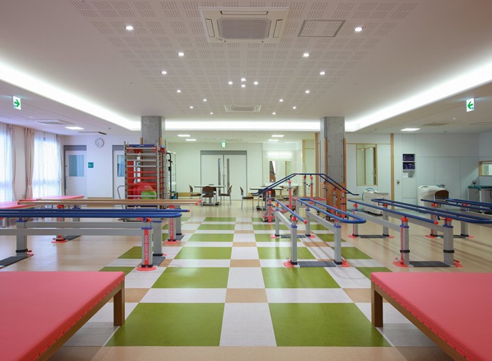 リハ室　リハビリテーション病院さらしな