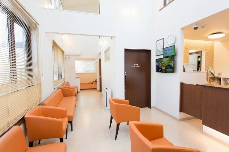 村尾診療所　待合２