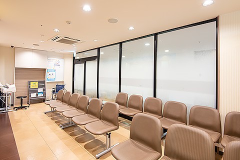 あさぐも整形外科クリニック　待合