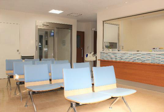 いわさきクリニック　待合室