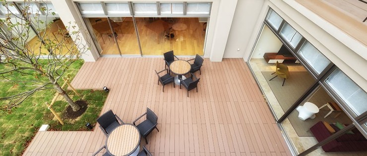 カーサプラチナ草加　中庭