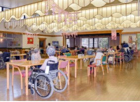 介護老人保健施設華の苑　ホール
