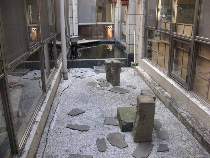 介護老人保健施設　東長崎ナーシングホーム　庭