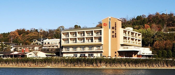 特別養護老人ホーム　岡本荘　外観